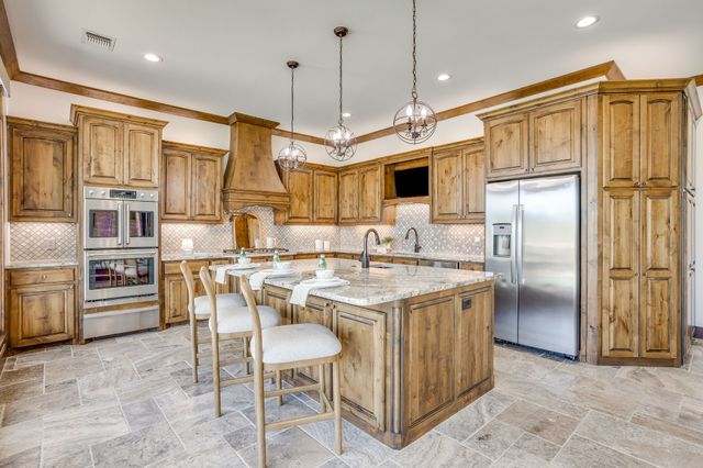 1104 Mallard Court, Granbury, TX 76048
