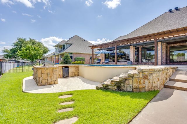 1104 Mallard Court, Granbury, TX 76048