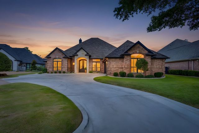 1104 Mallard Court, Granbury, TX 76048