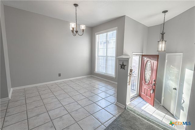 14 Oak Villa Road, Canyon Lake, TX 78133