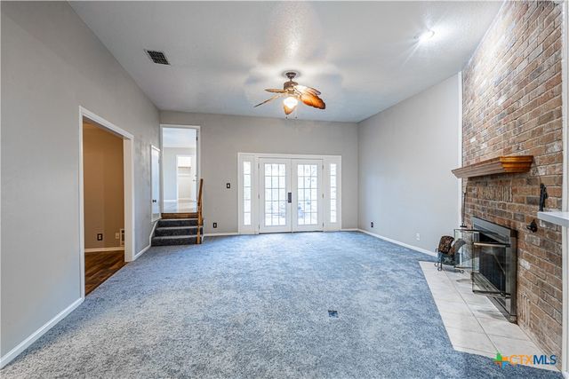 14 Oak Villa Road, Canyon Lake, TX 78133