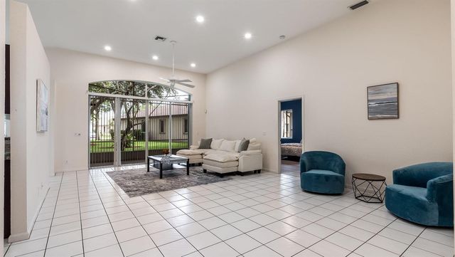 8754 NW 75th Place, Tamarac, FL 33321