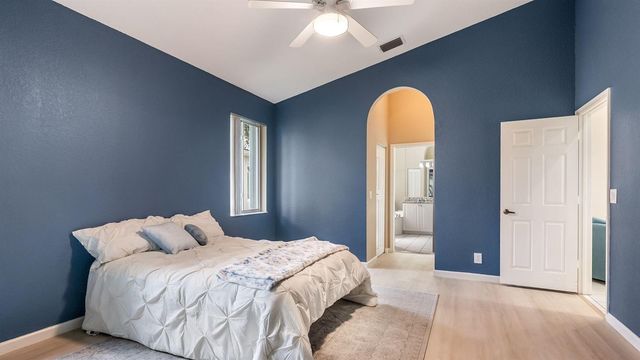 8754 NW 75th Place, Tamarac, FL 33321