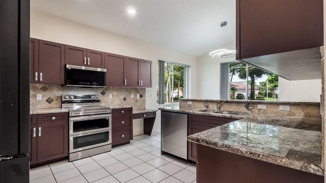 8754 NW 75th Place, Tamarac, FL 33321