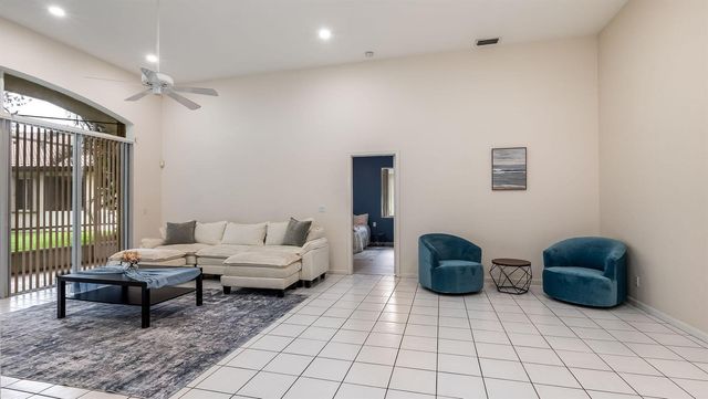 8754 NW 75th Place, Tamarac, FL 33321