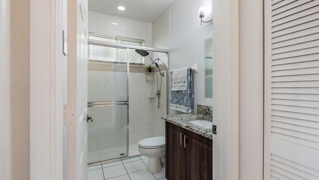 8754 NW 75th Place, Tamarac, FL 33321