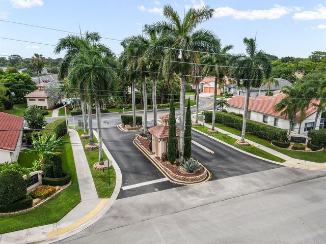 8754 NW 75th Place, Tamarac, FL 33321