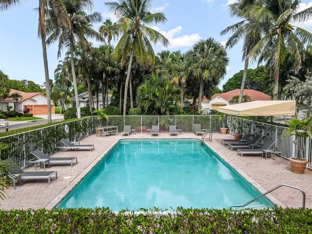 8754 NW 75th Place, Tamarac, FL 33321