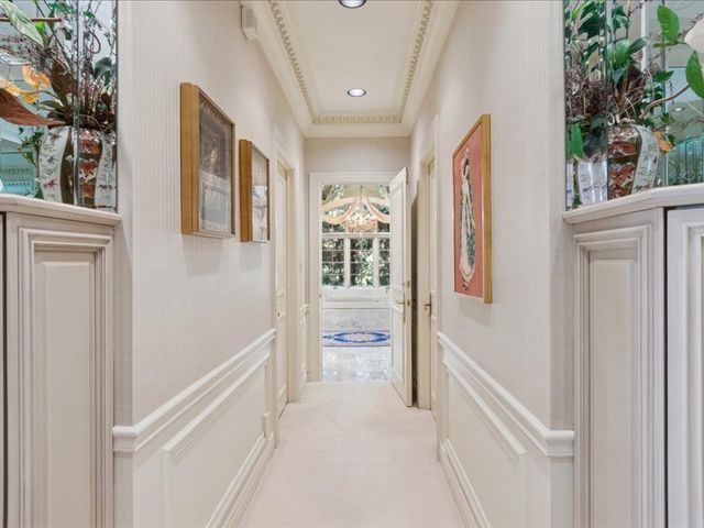 1719 Midwest Club Parkway, Oak Brook, IL 60523