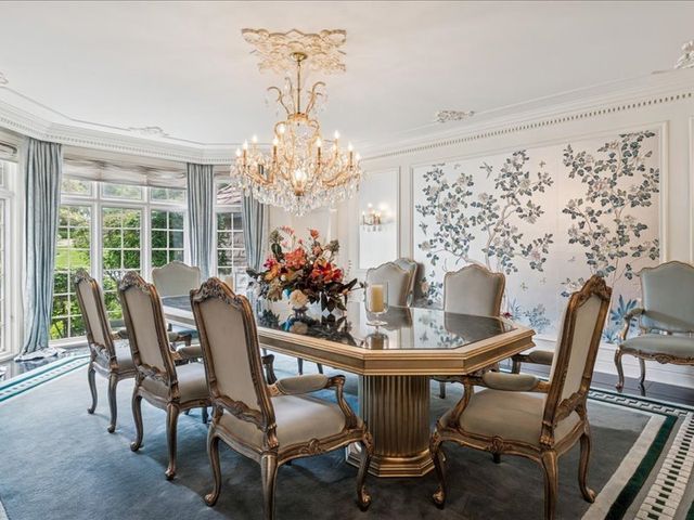 1719 Midwest Club Parkway, Oak Brook, IL 60523