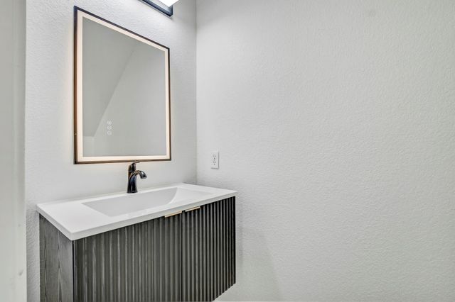 16803 Bailey Jean DR, Round Rock, TX 78681