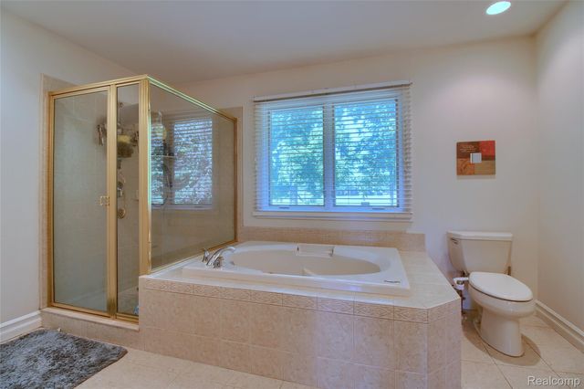 4600 Dolores Drive, Trenton, MI 48183