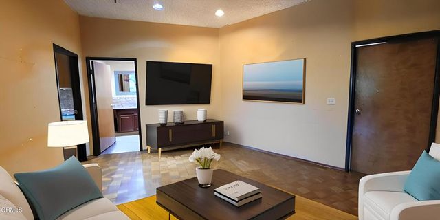 4045 Via Pescador C, Camarillo, CA 93012