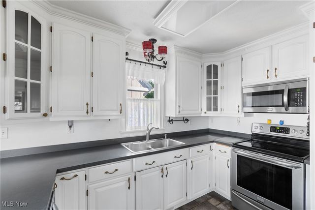 7009 Greenwich Road, Westfield Center, OH 44251