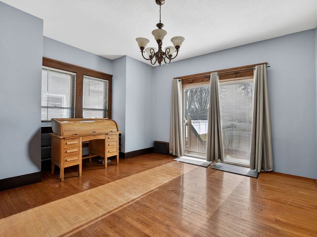 218 Lincoln Way, Dixon, IL 61021