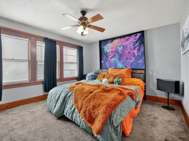 218 Lincoln Way, Dixon, IL 61021