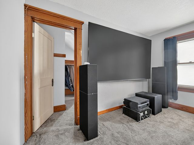 218 Lincoln Way, Dixon, IL 61021