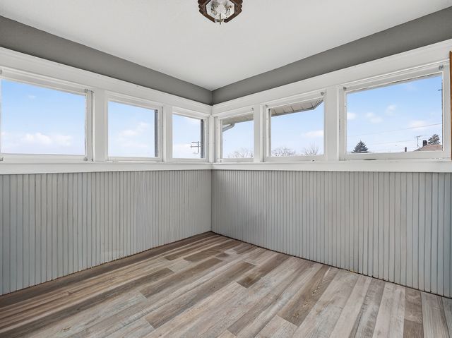 218 Lincoln Way, Dixon, IL 61021