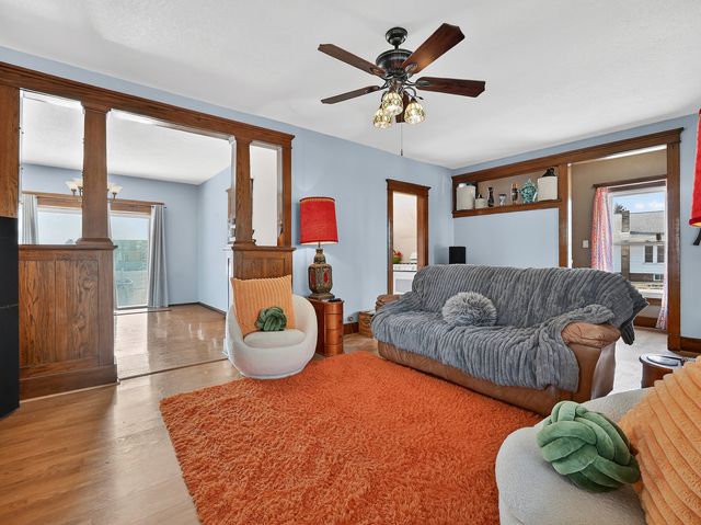 218 Lincoln Way, Dixon, IL 61021