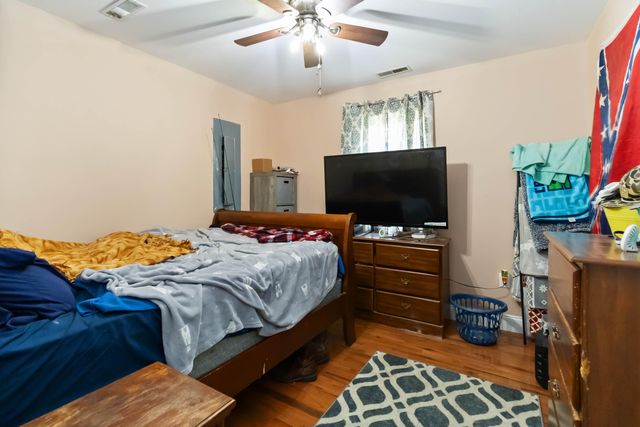 6000 Slate Lick Road, London, KY 40741