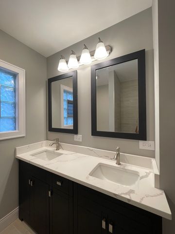 5547 S Peck Avenue, Countryside, IL 60525