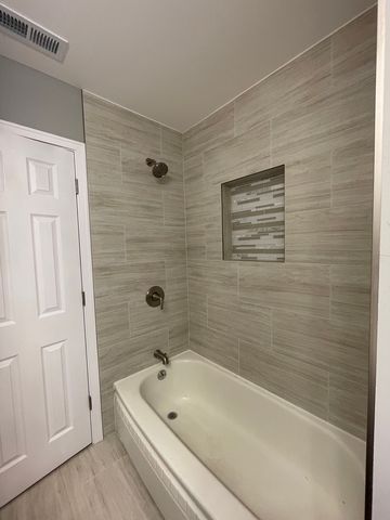 5547 S Peck Avenue, Countryside, IL 60525