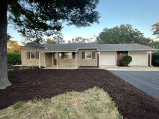 5547 S Peck Avenue, Countryside, IL 60525