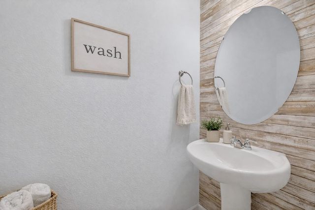 2216 BEAR PEAK RD, Minneola, FL 34715