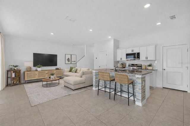 2216 BEAR PEAK RD, Minneola, FL 34715