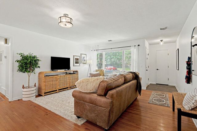 6544 E Oneida, Wichita, KS 67206