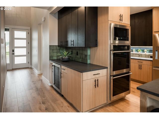 1910 Ne 195th Ct, Vancouver, WA 98684