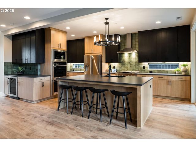 1910 Ne 195th Ct, Vancouver, WA 98684