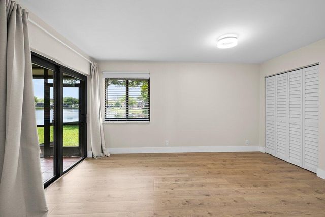 28 Wimbledon Lake Drive 222, Plantation, FL 33324
