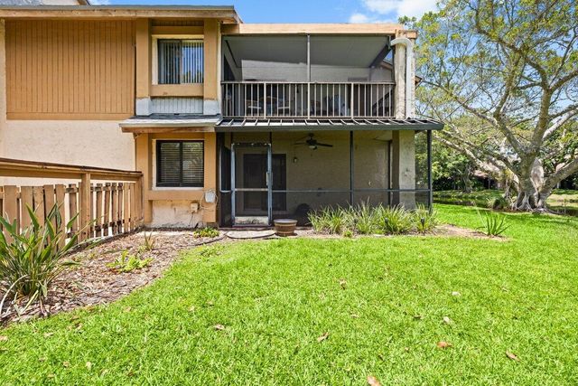 28 Wimbledon Lake Drive 222, Plantation, FL 33324