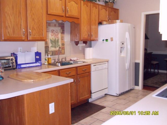 8785 DEXTER RD, Memphis, TN 38016