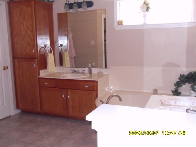 8785 DEXTER RD, Memphis, TN 38016