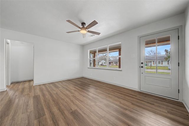 1108 Nottingham Drive, Angleton, TX 77515