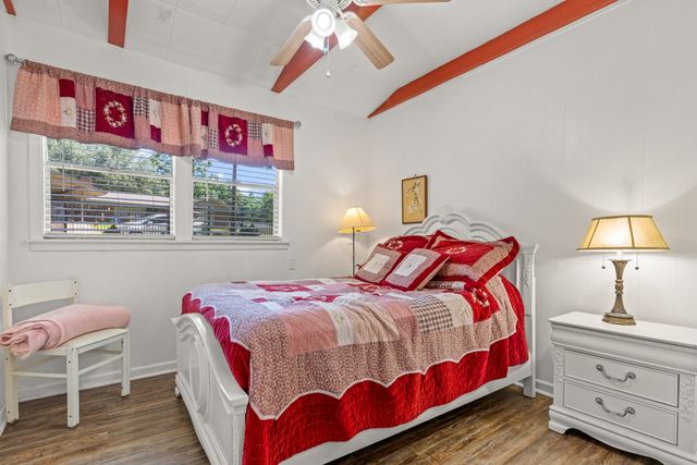 263 Crestwood Loop, Avinger, TX 75630