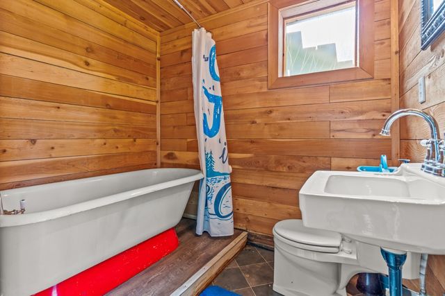 263 Crestwood Loop, Avinger, TX 75630