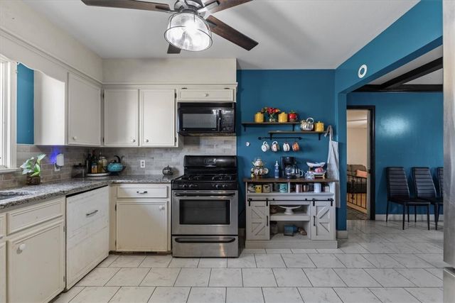 2002 17th Street, Rogers, AR 72758