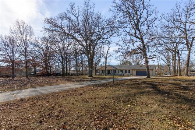 2002 17th Street, Rogers, AR 72758