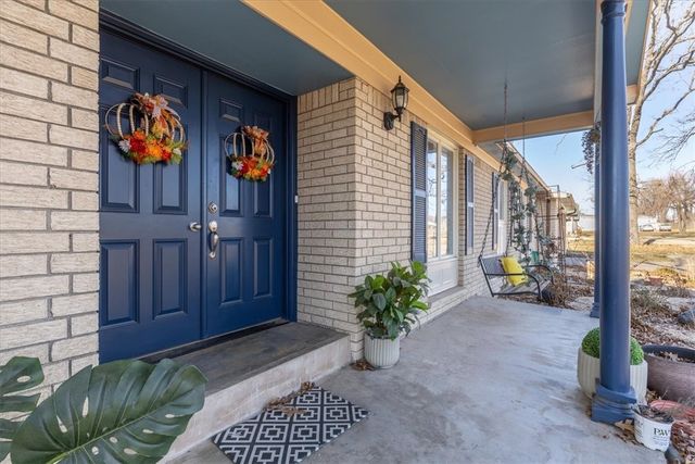 2002 17th Street, Rogers, AR 72758