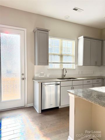 1138 Doveridge Street, Charlotte, NC 28273