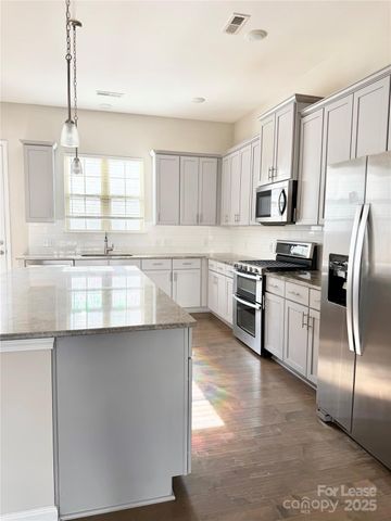 1138 Doveridge Street, Charlotte, NC 28273