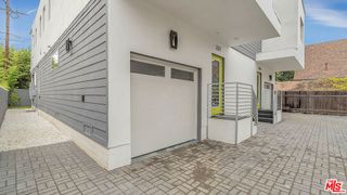 2211 6th Avenue 1/2, Los Angeles, CA 90018