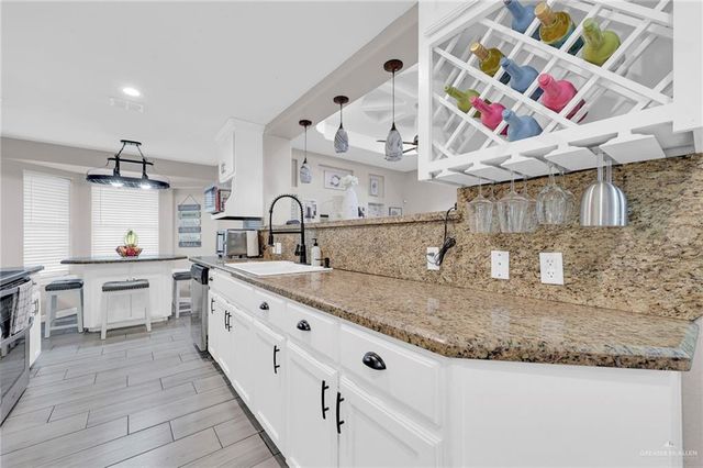 1216 Tanglewood Drive, Edinburg, TX 78539