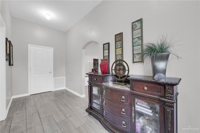 1216 Tanglewood Drive, Edinburg, TX 78539