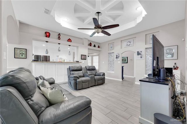 1216 Tanglewood Drive, Edinburg, TX 78539