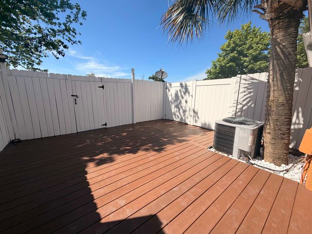 400 17th Ave. S Unit E, Myrtle Beach, SC 29577