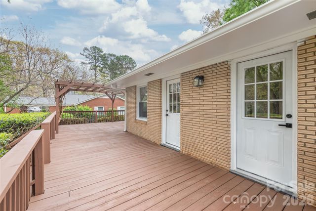 7537 Monroe Road, Charlotte, NC 28212